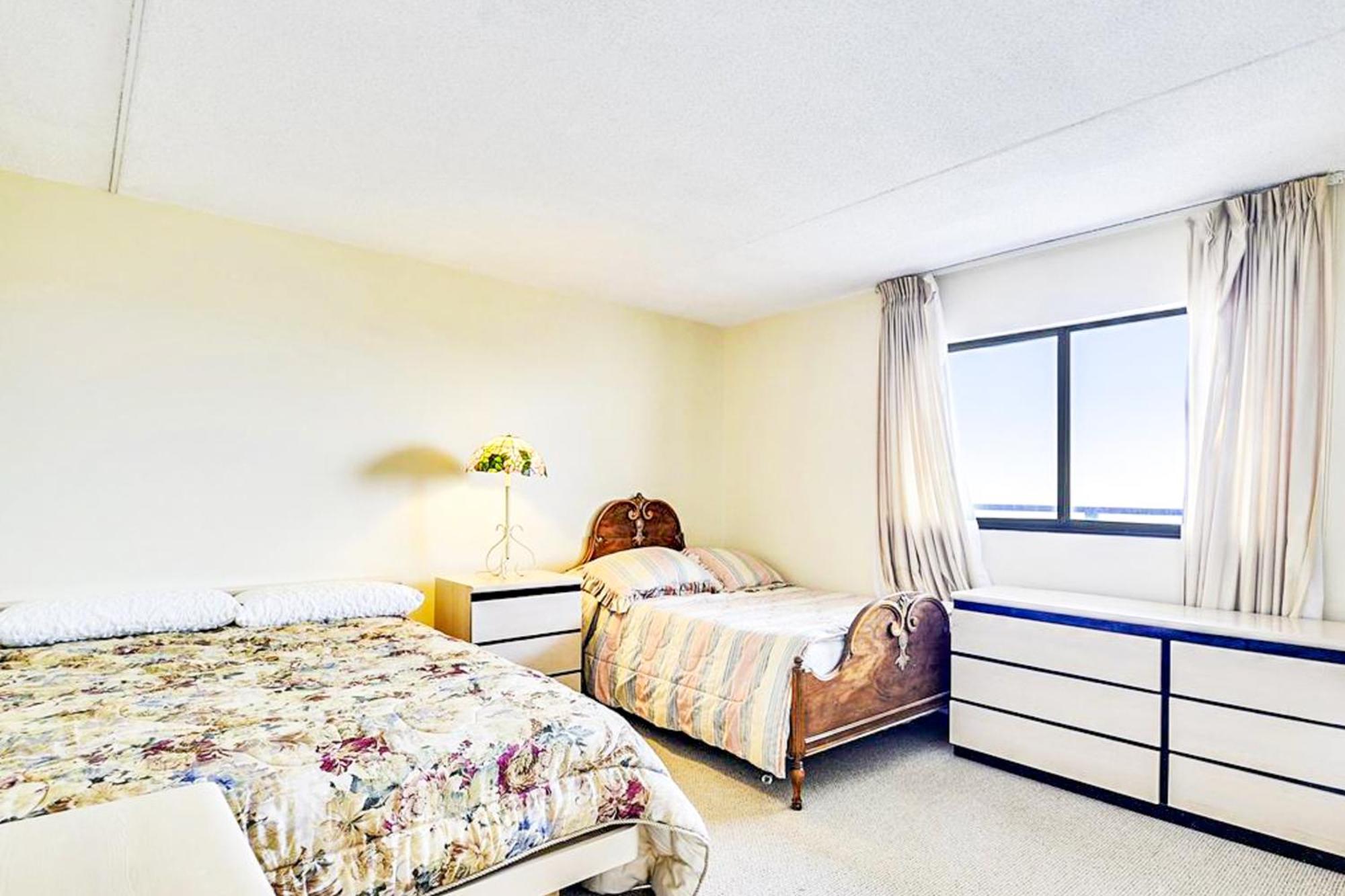Golden Sands 1906 Ocean City Room photo